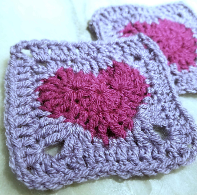 Pinky, crochet heart motif square