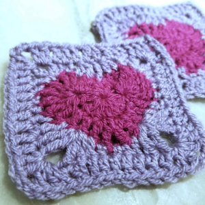 Pinky Granny Square