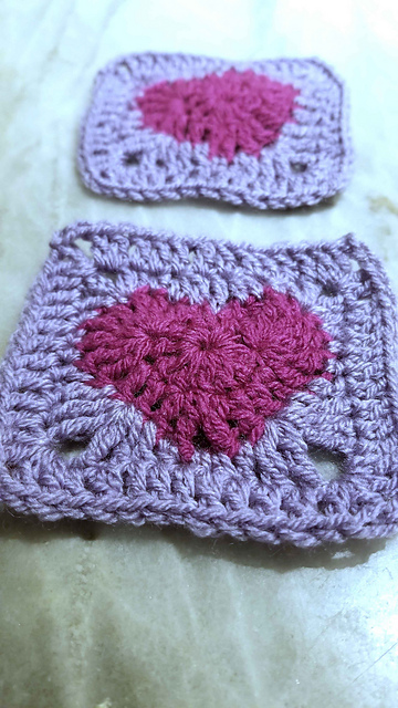 Pinky Granny Square - Image 2